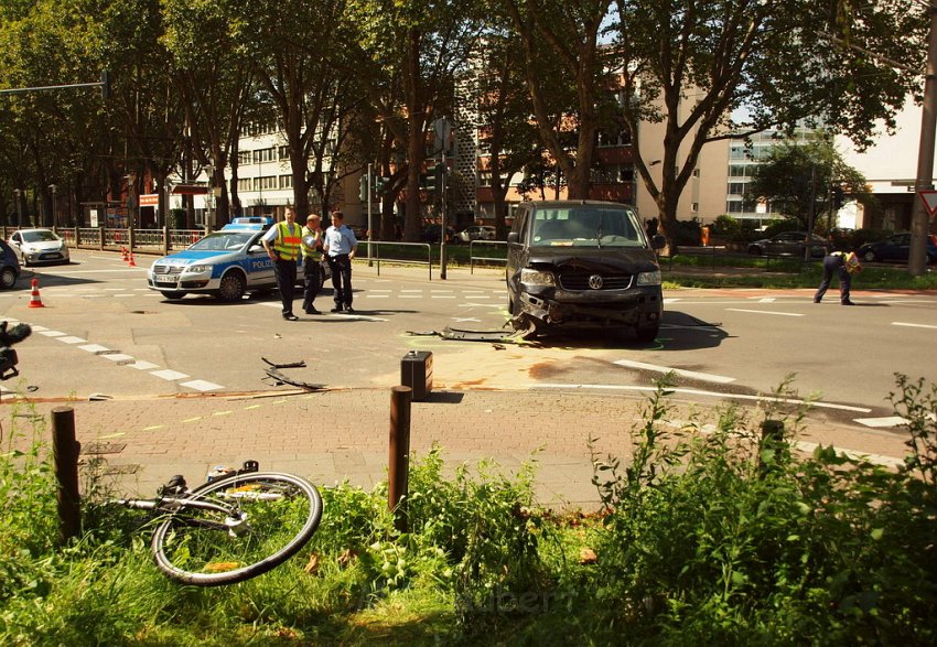 VU Koeln Ehrenfeld Oskar Jaegerstr Melatenguertel P36.JPG